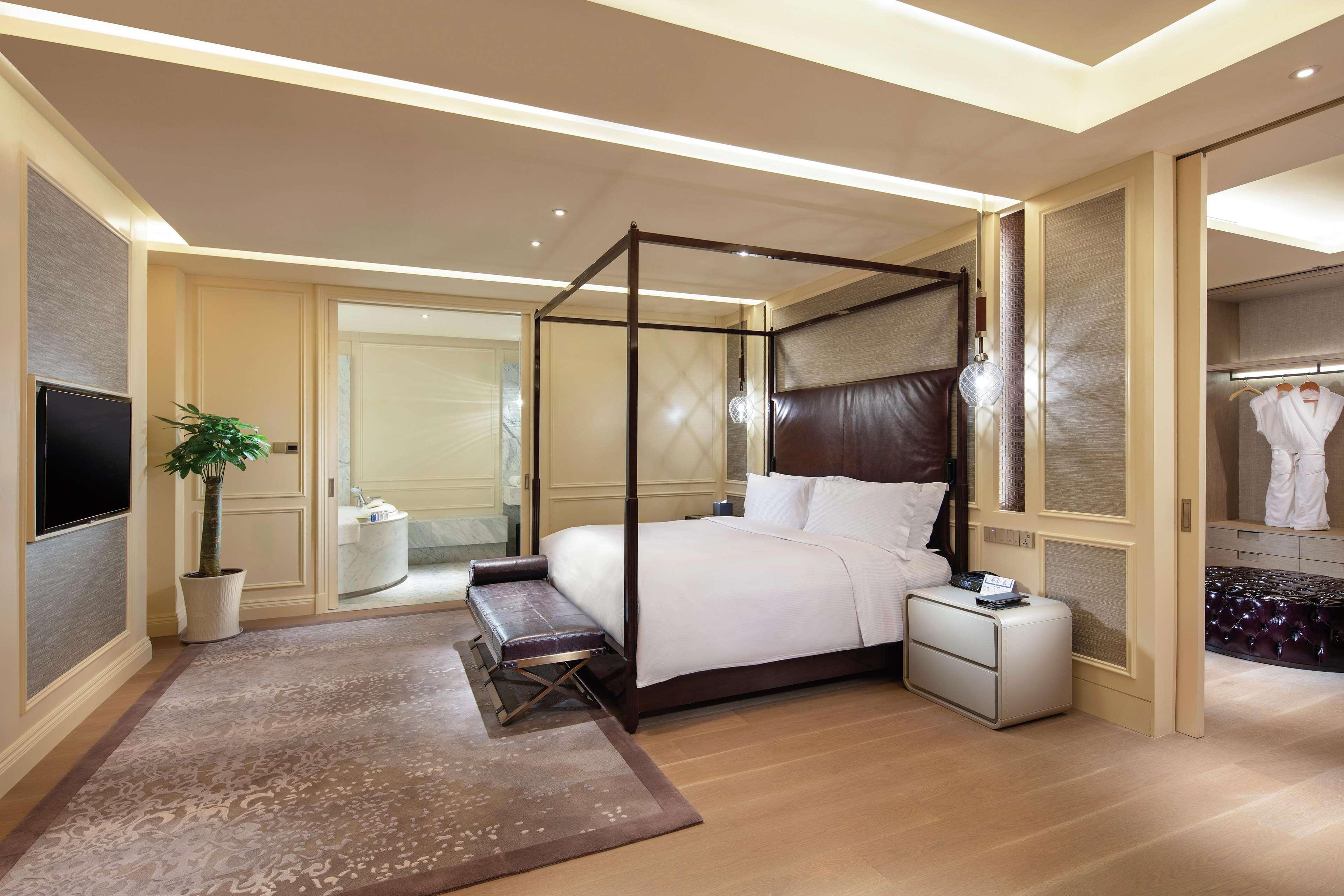 Hilton Dalian Golden Pebble Beach Resort Zhaojiatun Exterior foto