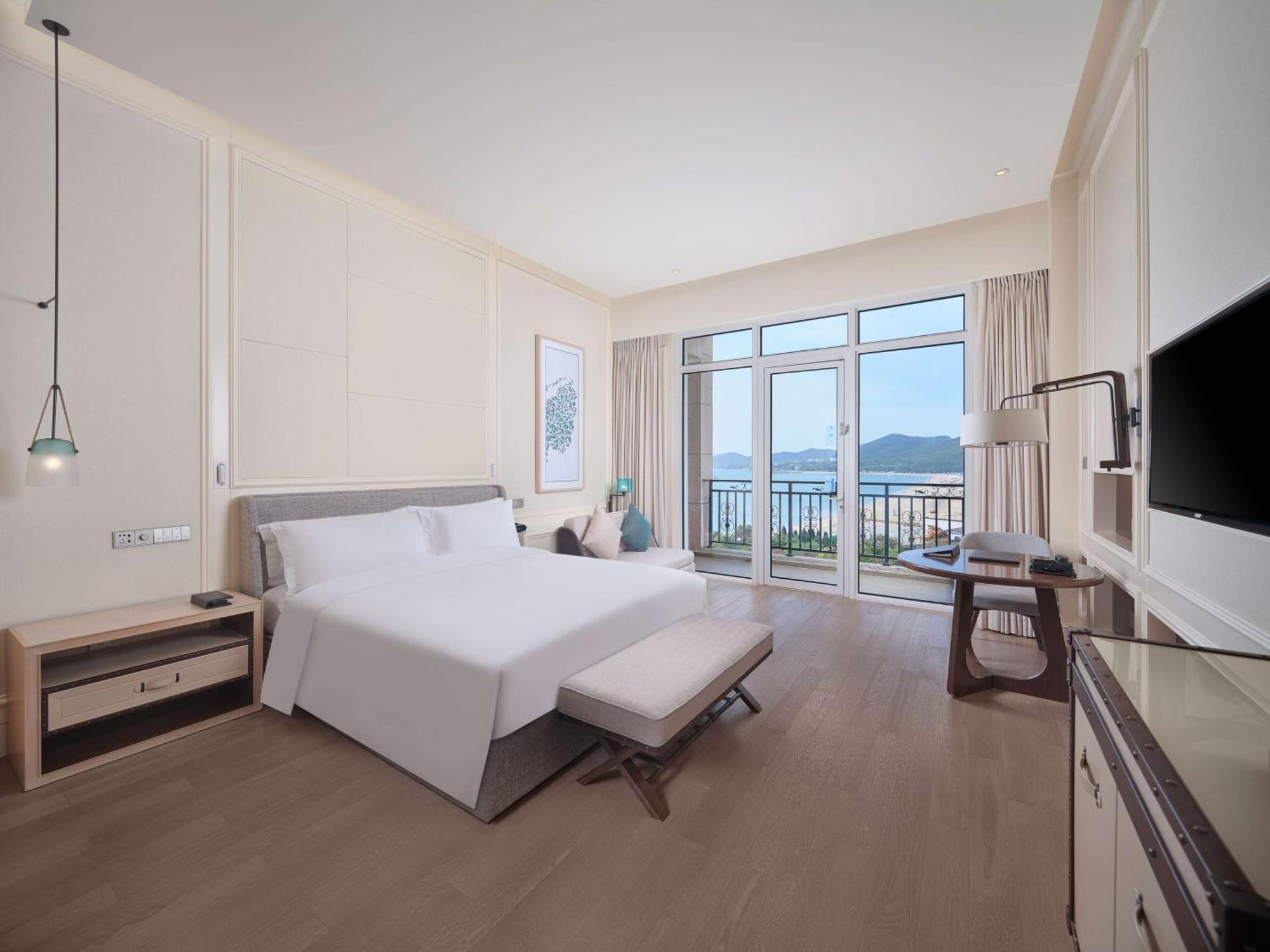Hilton Dalian Golden Pebble Beach Resort Zhaojiatun Exterior foto