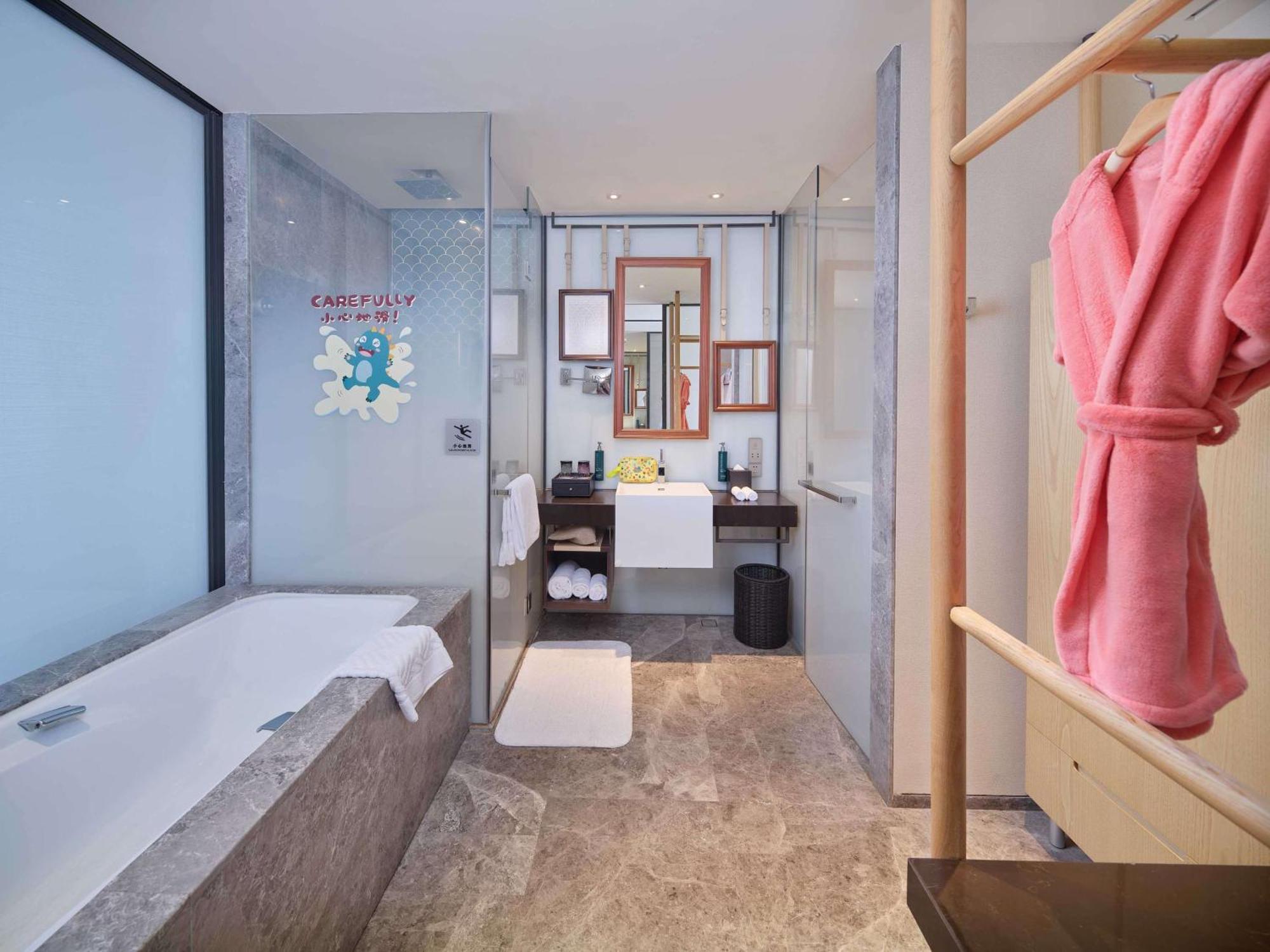 Hilton Dalian Golden Pebble Beach Resort Zhaojiatun Exterior foto