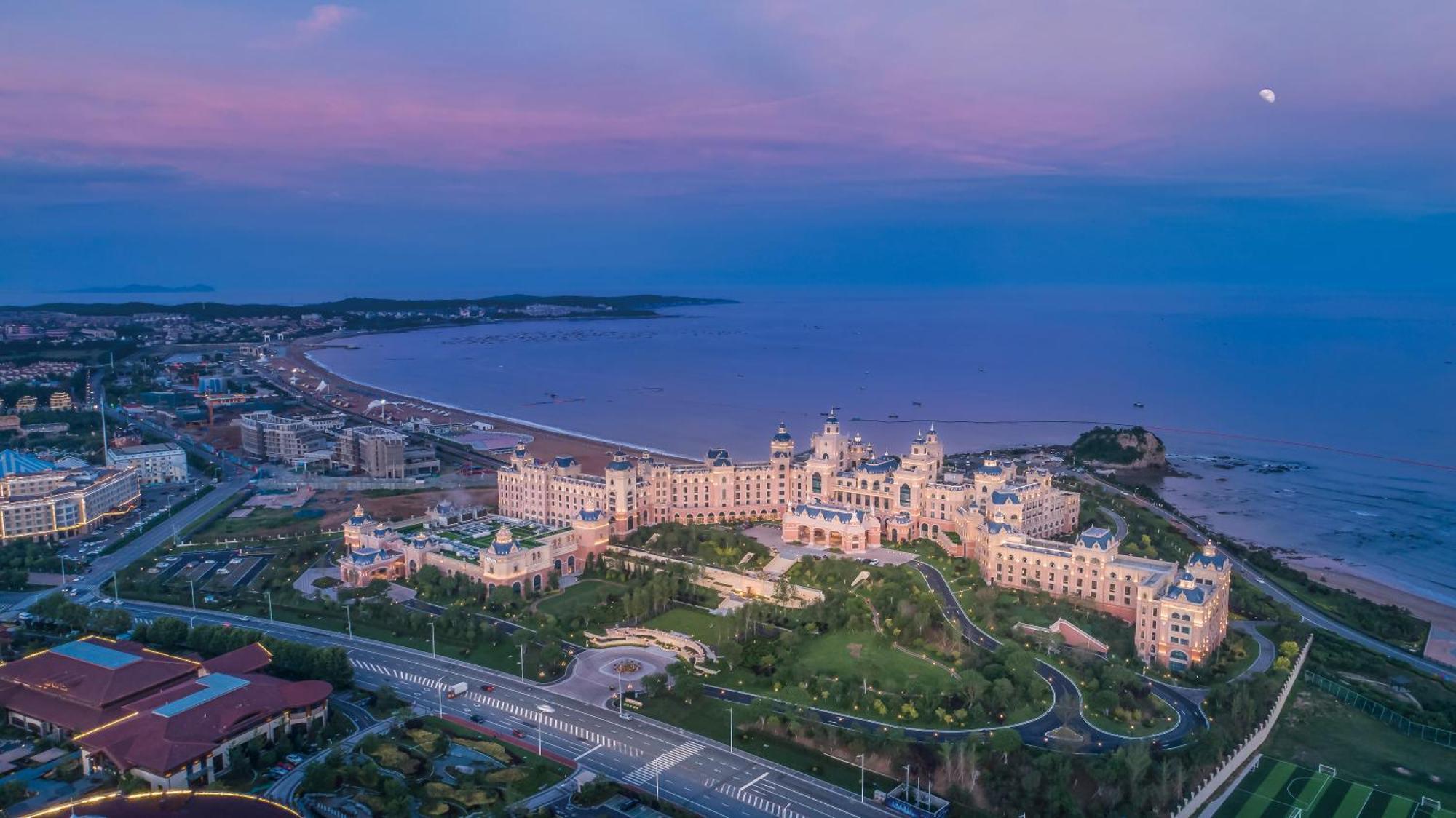 Hilton Dalian Golden Pebble Beach Resort Zhaojiatun Exterior foto