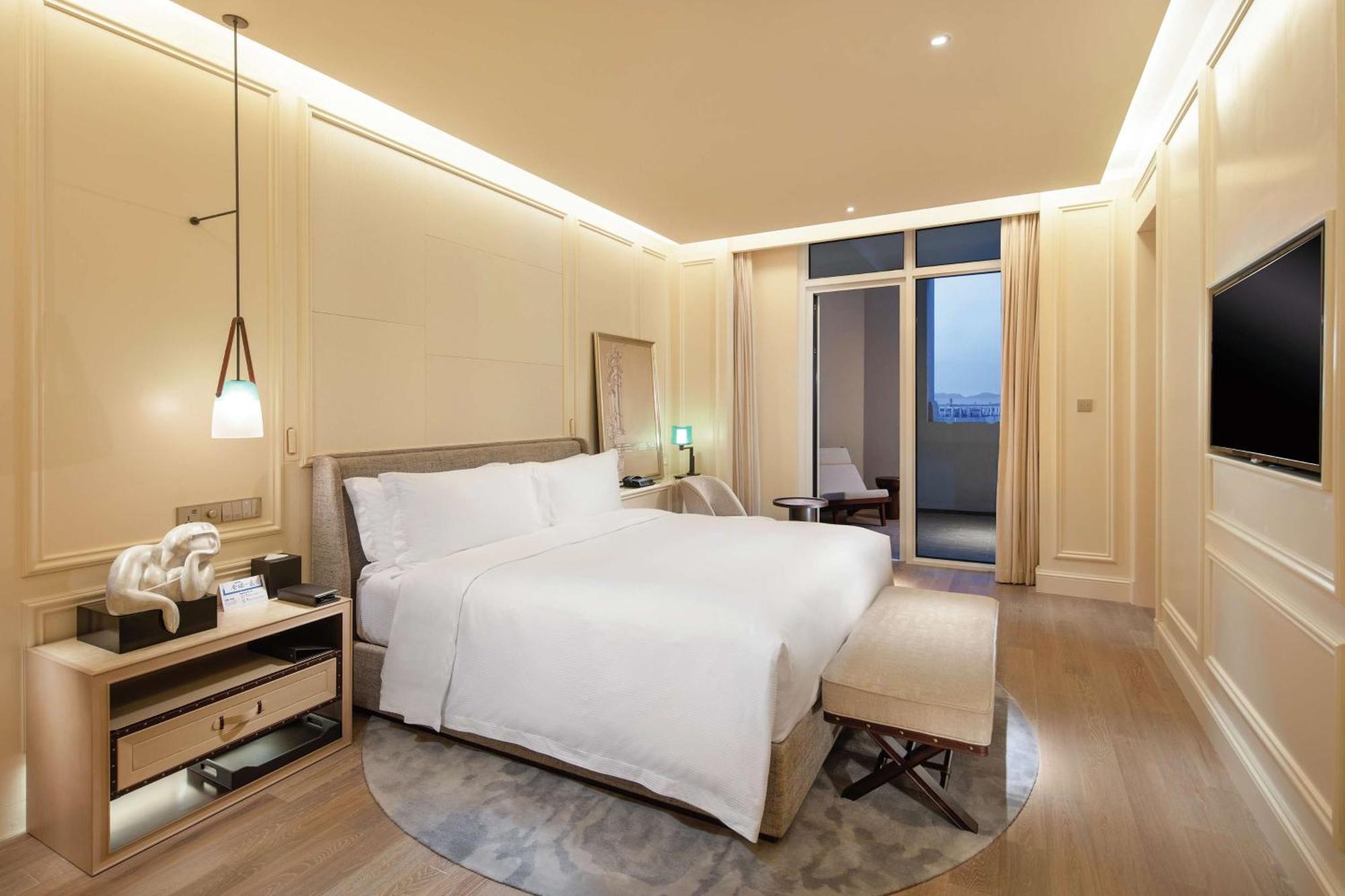 Hilton Dalian Golden Pebble Beach Resort Zhaojiatun Exterior foto