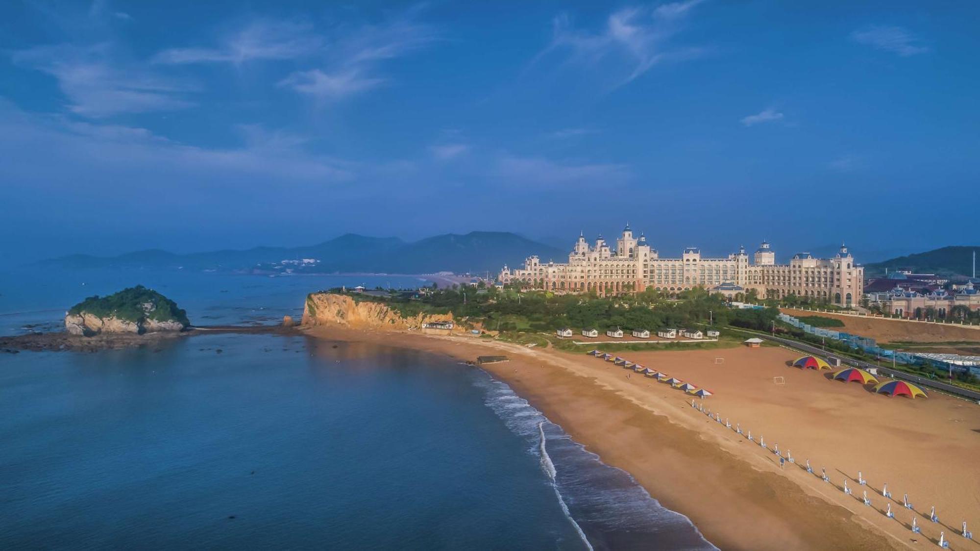 Hilton Dalian Golden Pebble Beach Resort Zhaojiatun Exterior foto